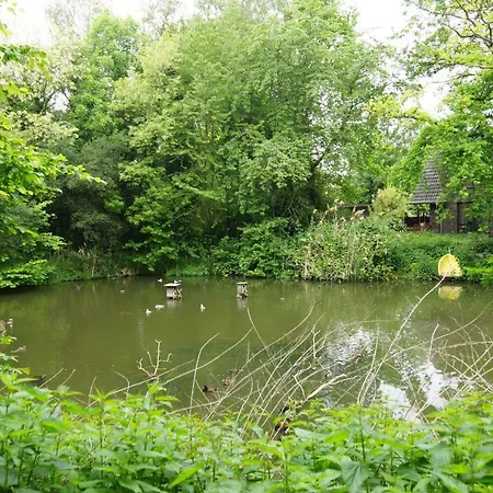 Gaestewohnung Hardinghaus Am Teich Apartman