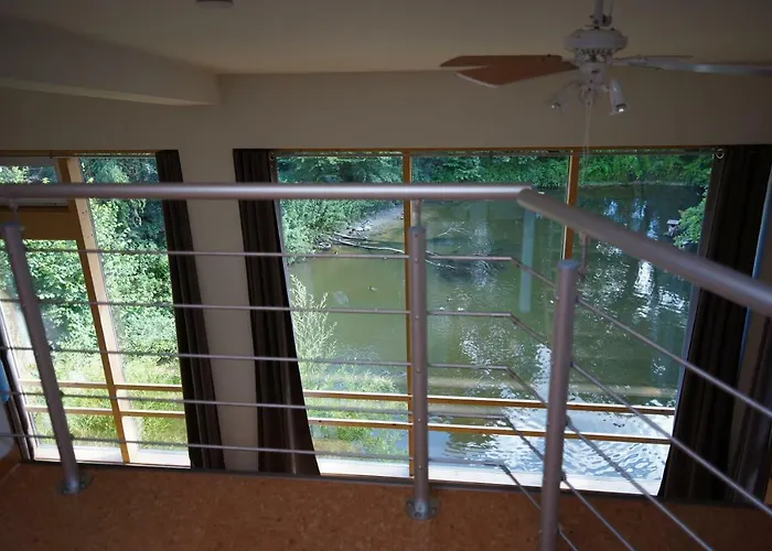 Gaestewohnung Hardinghaus Am Teich 瓦伦多夫